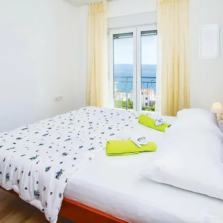 Appartement Three-bedroom In Mali Rat