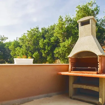 Three-bedroom In Mali Rat *